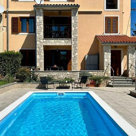 Krasa Sea View Apartmants With Pool Liznjan