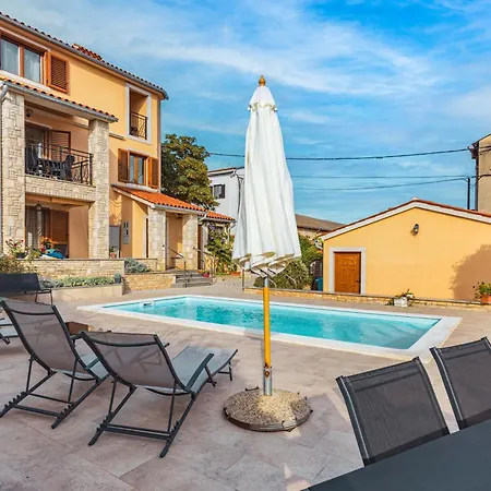 Krasa Sea View Apartmants With Pool Apartmán