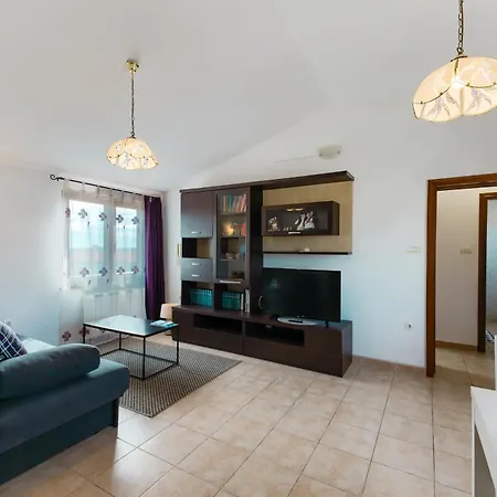 Apartamento Krasa Sea View Apartmants With Pool