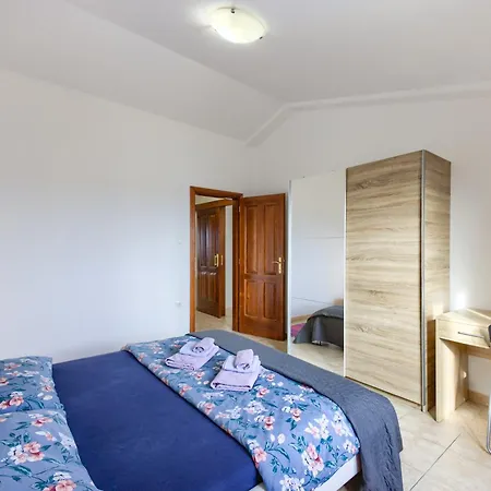 Krasa Sea View Apartmants With Pool Apartamento