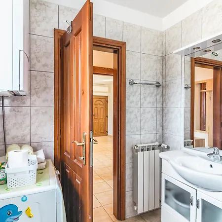 Krasa Sea View Apartmants With Pool Appartamento Ližnjan