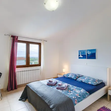 Apartamento Krasa Sea View Apartmants With Pool